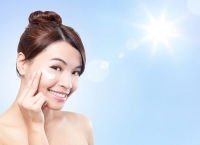 Kem Dưỡng Trắng Da Kayoko